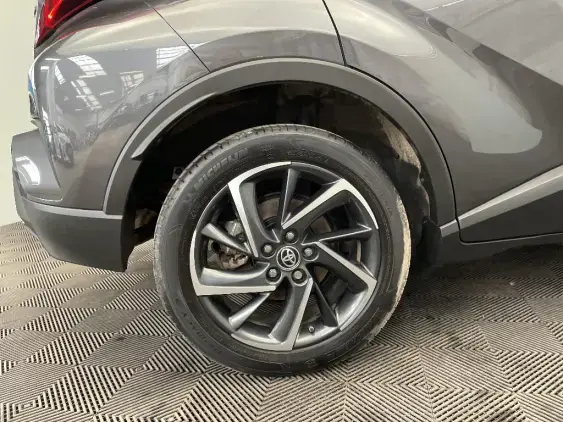 TOYOTA C-HR - voiture d'occasion - Photo 25