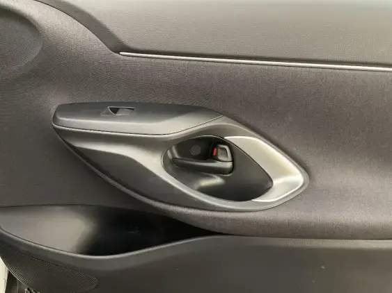 TOYOTA YARIS CROSS I - voiture d'occasion - Photo 20