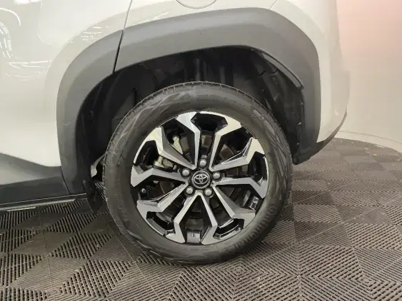 TOYOTA YARIS CROSS I - voiture d'occasion - Photo 24