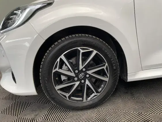 TOYOTA YARIS IV - voiture d'occasion - Photo 23