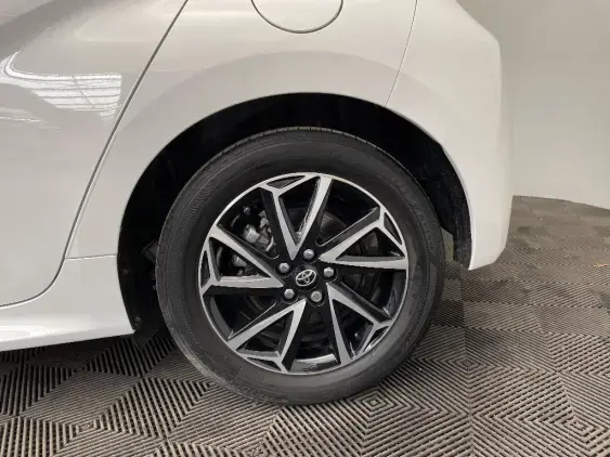 TOYOTA YARIS IV - voiture d'occasion - Photo 24