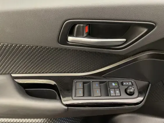 TOYOTA C-HR - voiture d'occasion - Photo 17