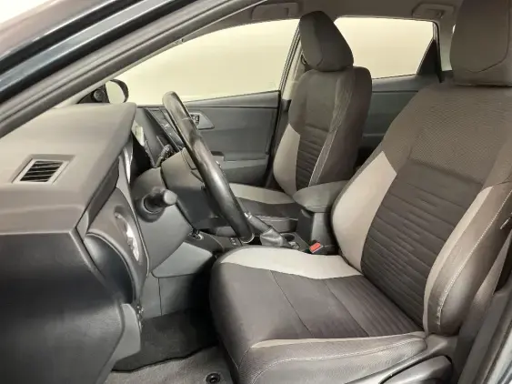 TOYOTA AURIS II - voiture d'occasion - Photo 18