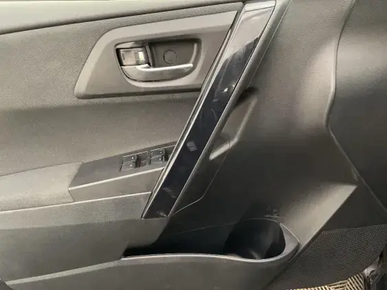 TOYOTA AURIS II - voiture d'occasion - Photo 19