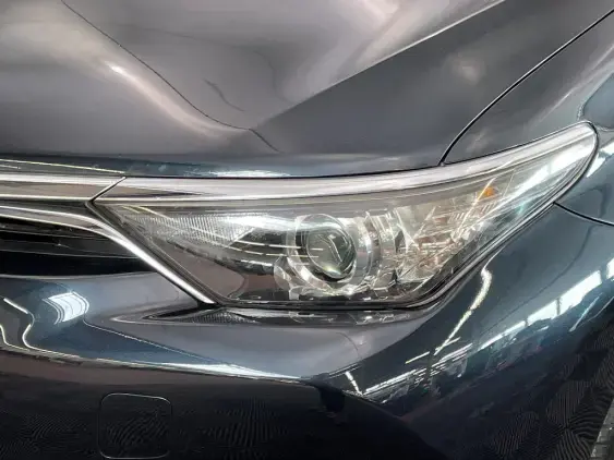 TOYOTA AURIS II - voiture d'occasion - Photo 22