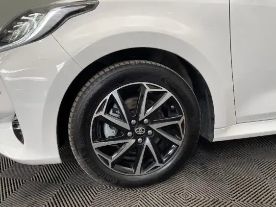 TOYOTA YARIS IV - voiture d'occasion - Photo 23