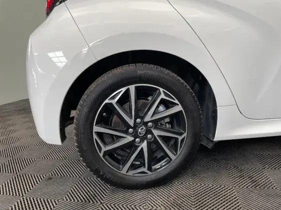 TOYOTA YARIS IV - voiture d'occasion - Photo 25