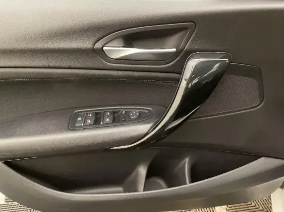 BMW SERIE 1 F20 LCI2 - voiture d'occasion - Photo 19