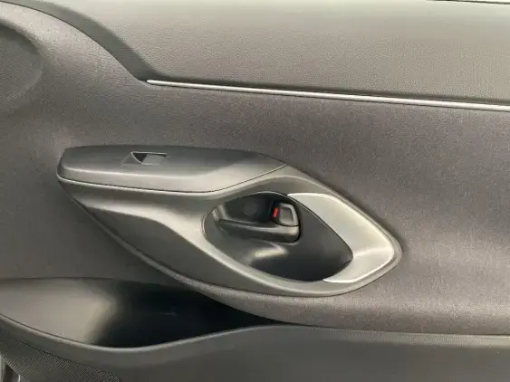 TOYOTA YARIS CROSS I - voiture d'occasion - Photo 20