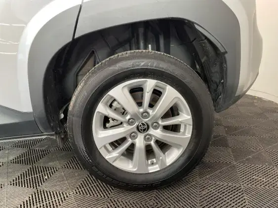 TOYOTA YARIS CROSS I - voiture d'occasion - Photo 24