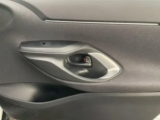 TOYOTA YARIS CROSS I - voiture d'occasion - Photo 20