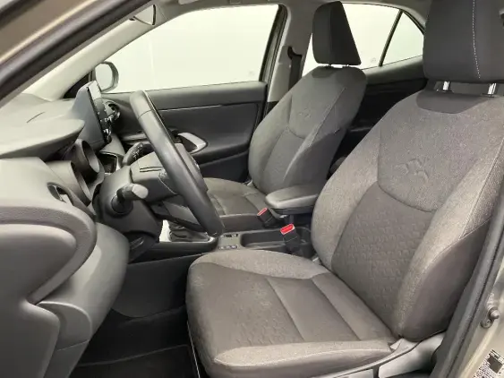 TOYOTA YARIS CROSS I - voiture d'occasion - Photo 18