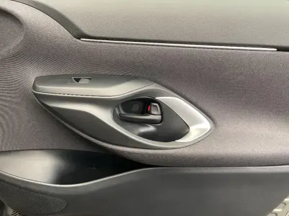 TOYOTA YARIS CROSS I - voiture d'occasion - Photo 20