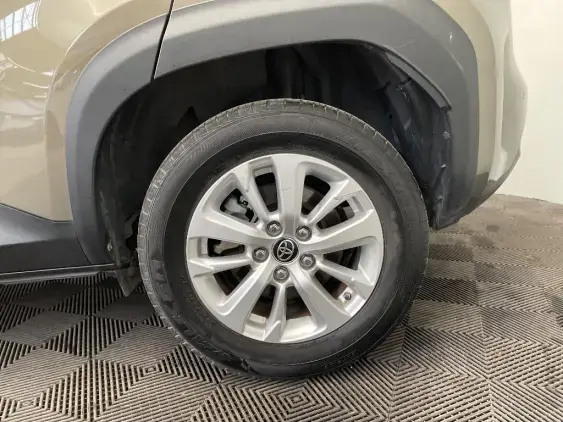 TOYOTA YARIS CROSS I - voiture d'occasion - Photo 24