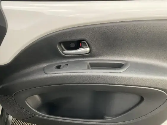 TOYOTA AYGO X - voiture d'occasion - Photo 20