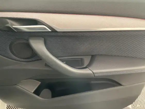 BMW X1 U11 - voiture d'occasion - Photo 20