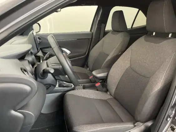 TOYOTA YARIS CROSS I - voiture d'occasion - Photo 18