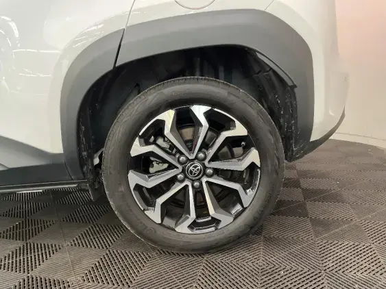 TOYOTA YARIS CROSS I - voiture d'occasion - Photo 24