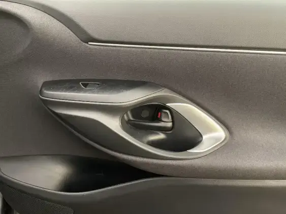 TOYOTA YARIS CROSS I - voiture d'occasion - Photo 20