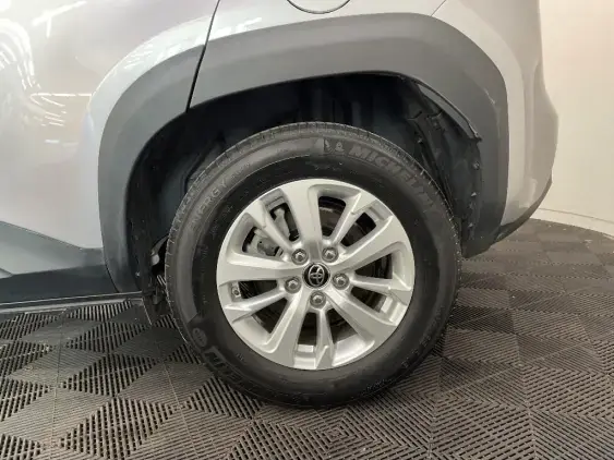 TOYOTA YARIS CROSS I - voiture d'occasion - Photo 24