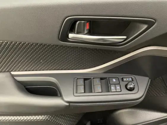 TOYOTA C-HR - voiture d'occasion - Photo 17