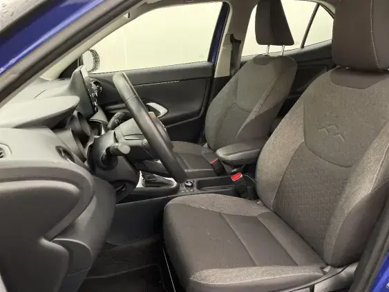 TOYOTA YARIS CROSS I - voiture d'occasion - Photo 18