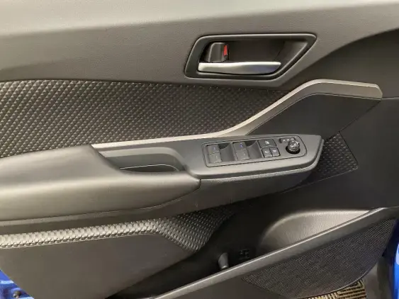 TOYOTA C-HR - voiture d'occasion - Photo 19