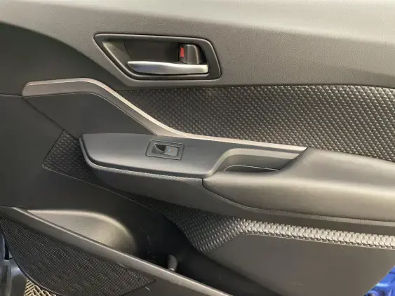 TOYOTA C-HR - voiture d'occasion - Photo 20