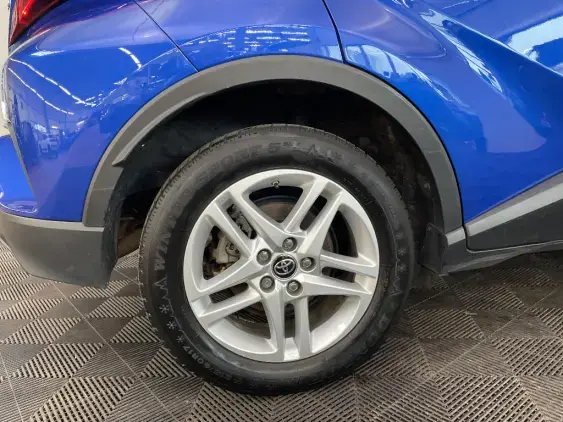 TOYOTA C-HR - voiture d'occasion - Photo 25