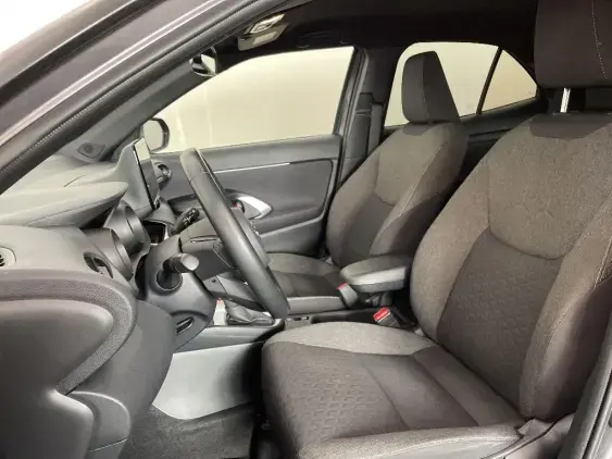 TOYOTA YARIS CROSS I - voiture d'occasion - Photo 18