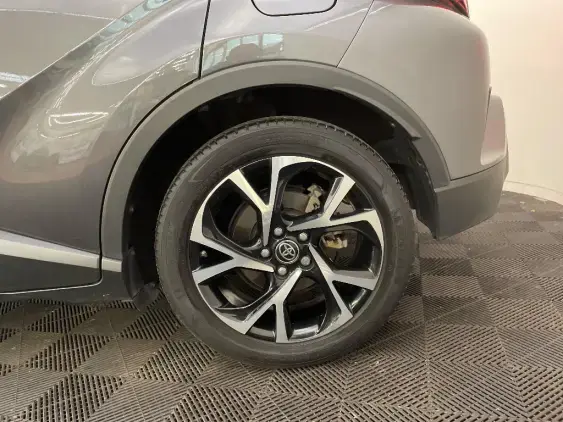 TOYOTA C-HR - voiture d'occasion - Photo 24