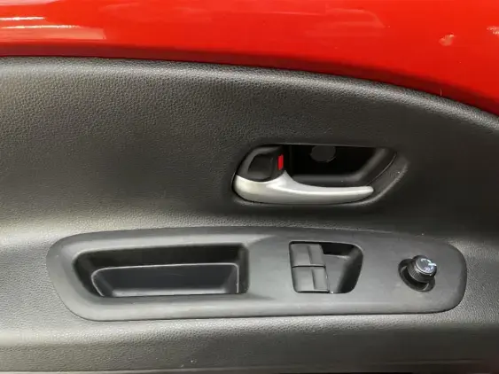 TOYOTA AYGO X - voiture d'occasion - Photo 17