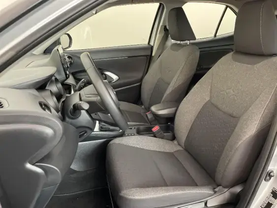 TOYOTA YARIS CROSS I - voiture d'occasion - Photo 18