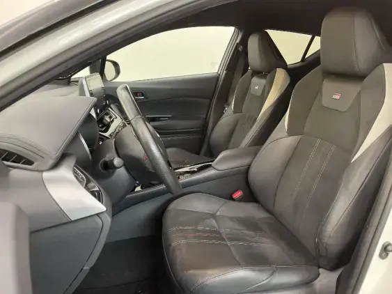 TOYOTA C-HR - voiture d'occasion - Photo 18