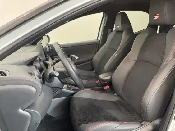 TOYOTA YARIS IV - voiture d'occasion - Photo 18