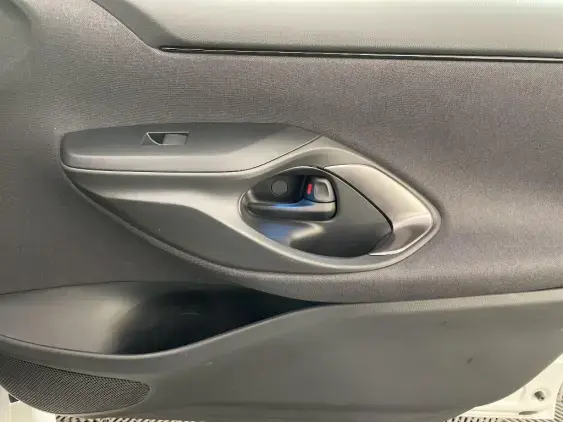 TOYOTA YARIS IV - voiture d'occasion - Photo 20