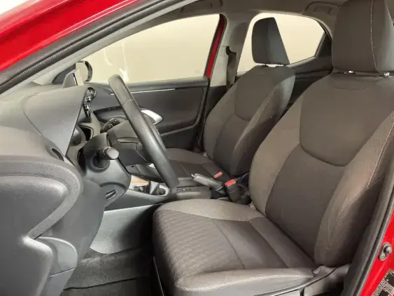 TOYOTA YARIS IV - voiture d'occasion - Photo 18