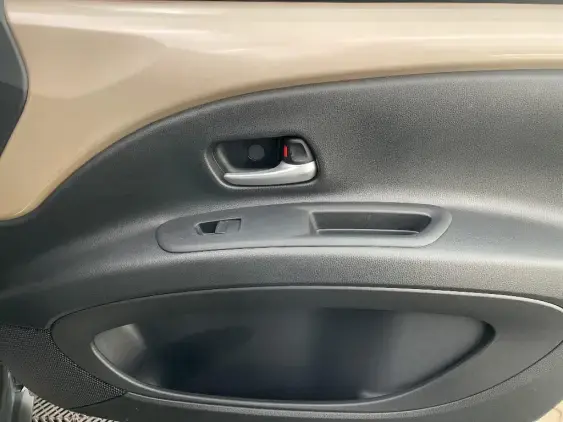 TOYOTA AYGO X - voiture d'occasion - Photo 20