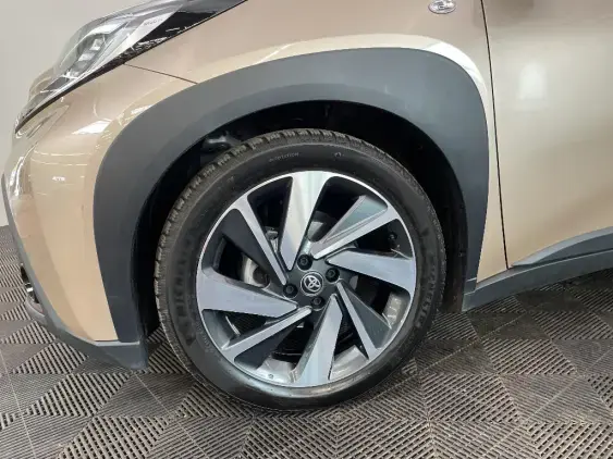 TOYOTA AYGO X - voiture d'occasion - Photo 23