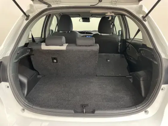 TOYOTA YARIS III - voiture d'occasion - Photo 16