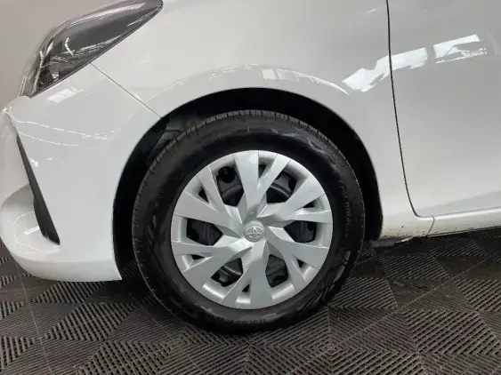 TOYOTA YARIS III - voiture d'occasion - Photo 23