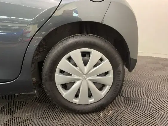 TOYOTA AYGO II - voiture d'occasion - Photo 24