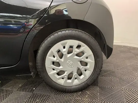 TOYOTA AYGO II - voiture d'occasion - Photo 24