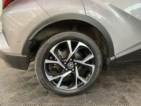 TOYOTA C-HR - voiture d'occasion - Photo 25