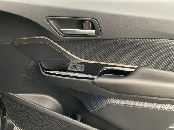 TOYOTA C-HR - voiture d'occasion - Photo 20