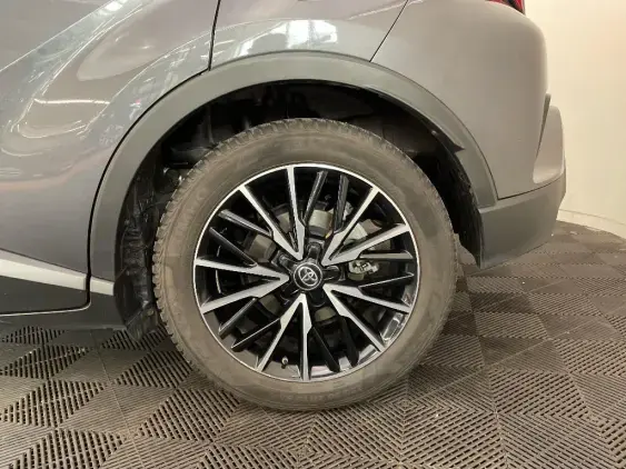 TOYOTA C-HR - voiture d'occasion - Photo 24