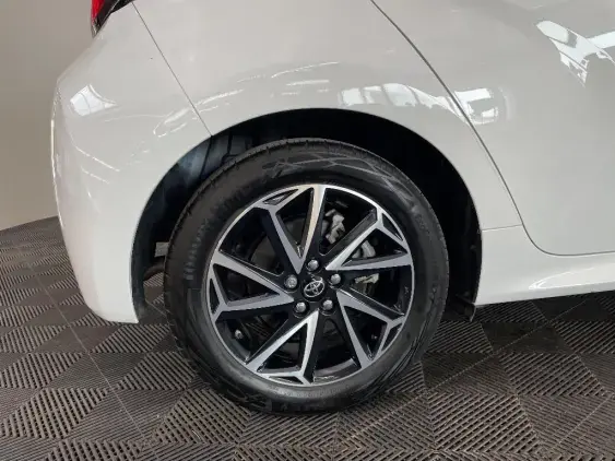 TOYOTA YARIS IV - voiture d'occasion - Photo 25