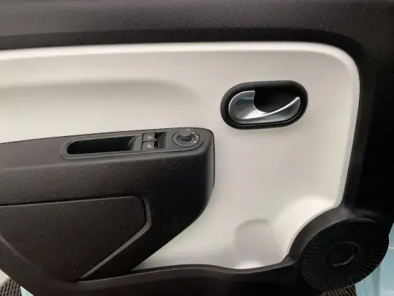 RENAULT TWINGO III - voiture d'occasion - Photo 19