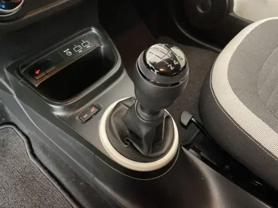 RENAULT TWINGO III - voiture d'occasion - Photo 21