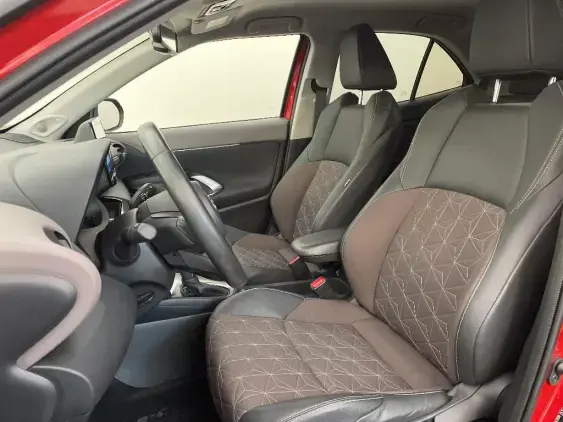 TOYOTA YARIS CROSS I - voiture d'occasion - Photo 18